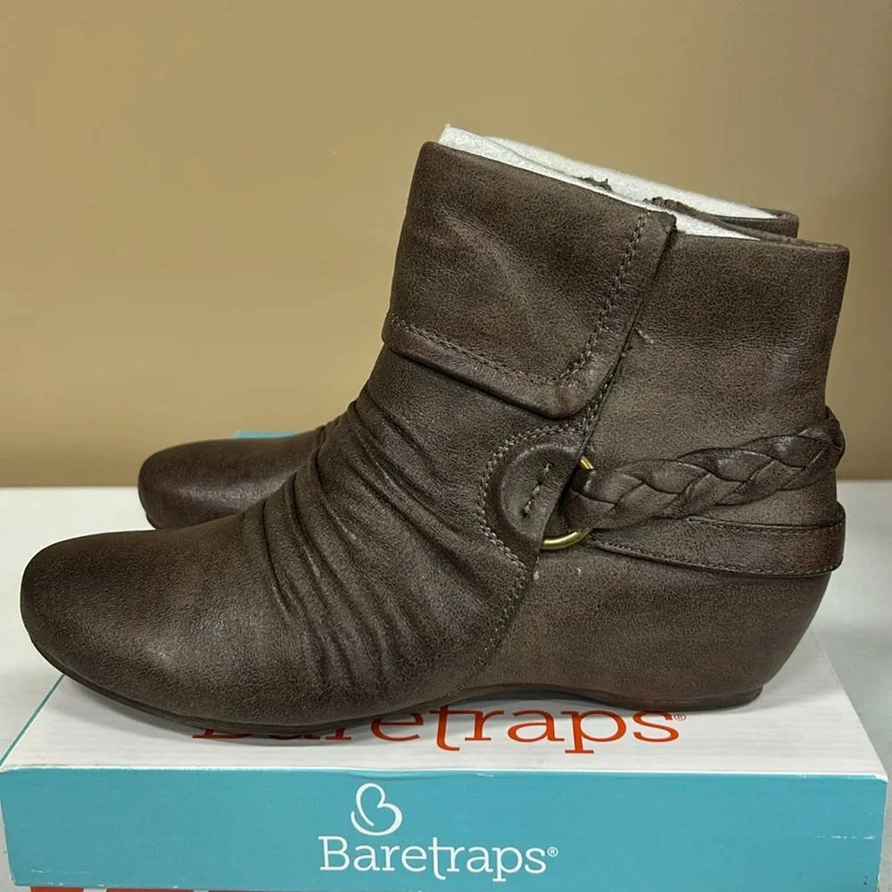 BareTraps Brown Ankle Booties with Ruched Design NEW. 8M - Picture 4 of 16